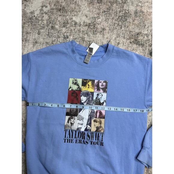 Taylor Swift The Eras Tour Crewneck Sweatshirt Blue Size Small Gildan - Picture 5 of 7